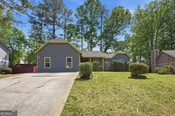 Picture of Neighborhood FOREST DOWNS CIRCLE in College Park, GA
