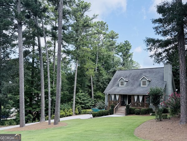 502 Oconee Court, Woodstock