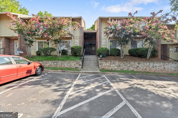 2192 Palmyra Drive, Marietta