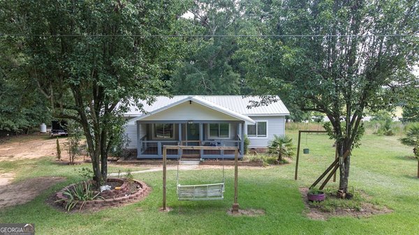 46 Whitsel Hollow, Comer