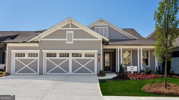 386 Geneva Way, Hoschton