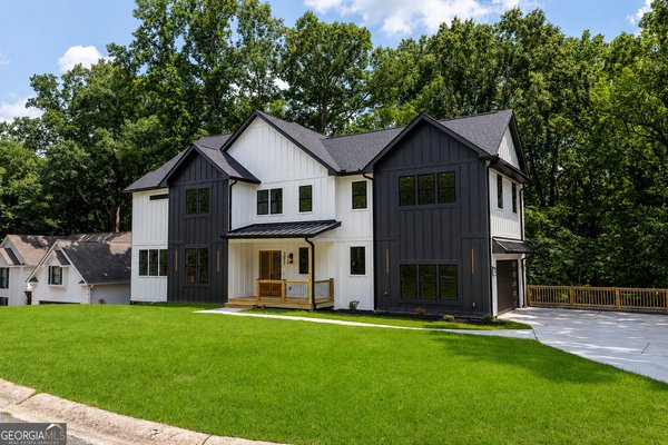 3621 Farmington Lane Peachtree Corners