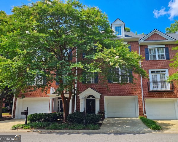 1503 Waters Edge Trail, Roswell