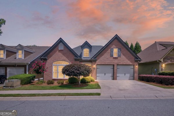 555 Grand Teton Circle, Fayetteville
