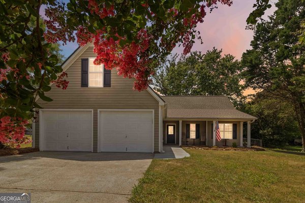 main picture of 376 Kay Drive, Winder