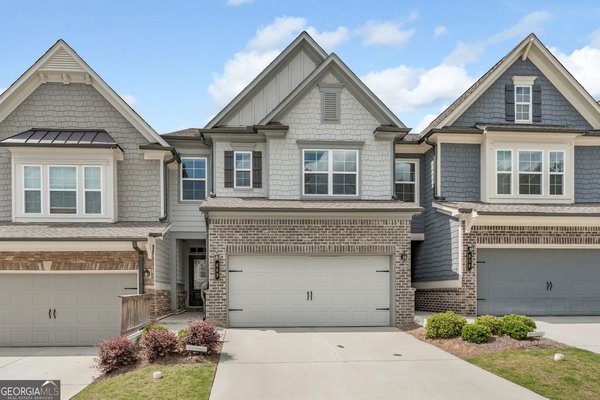 649 Isom Walk Suwanee