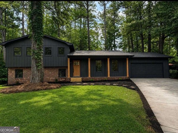512 Wood Forest Court, Marietta