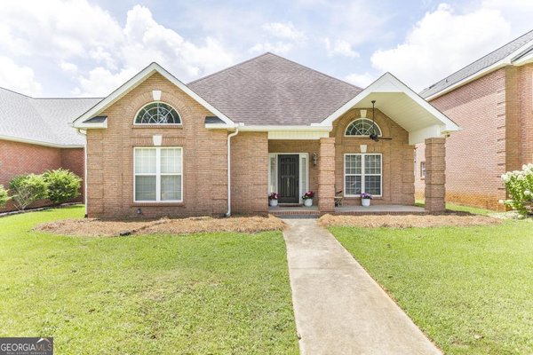 103 Jamestown Court, Centerville