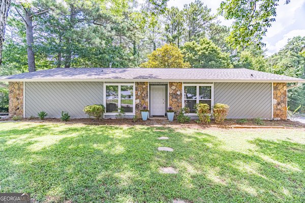 3274 Kimberly Woods Court, Lilburn