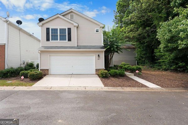 621 Oaks Drive, Woodstock