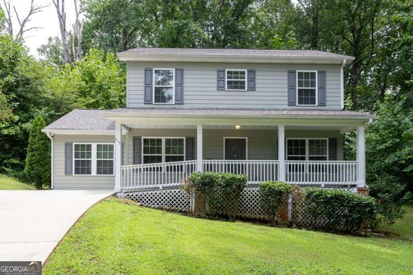 415 Heritage Row, Woodstock