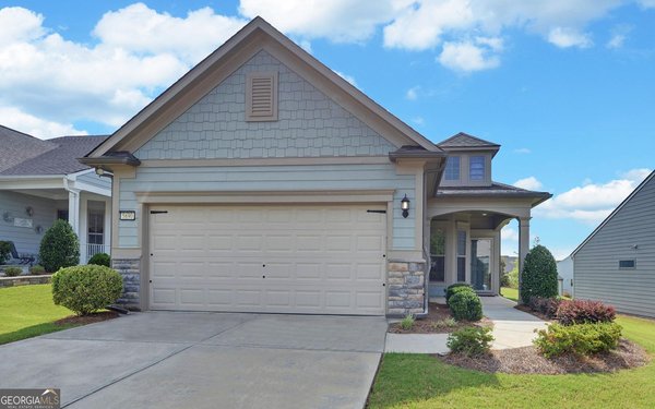main picture of 5690 Maple Bluff Way, Hoschton