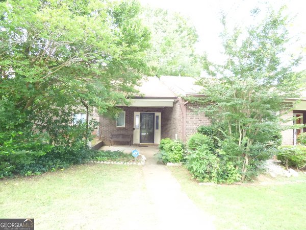 1572 Circlestone Dr., Stone Mountain
