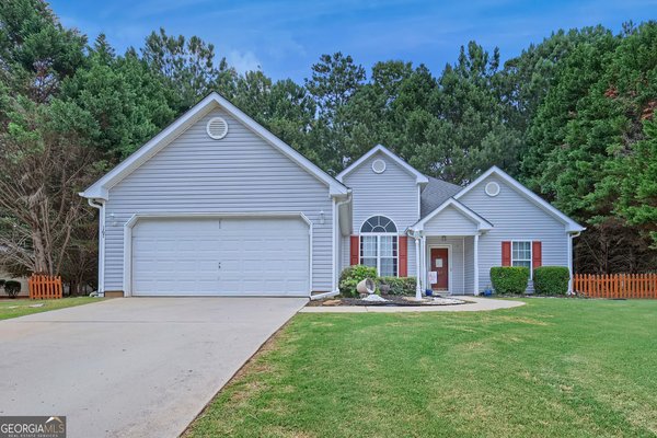 167 Towler Shoals Drive, Loganville