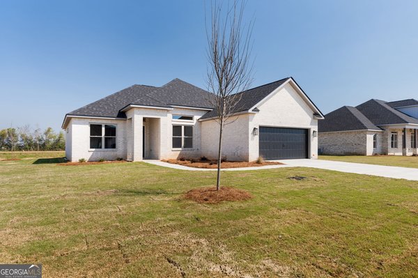 207 Farmland Circle Perry