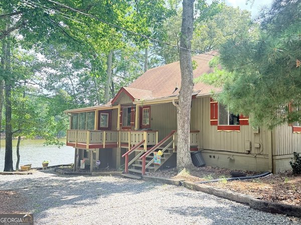 8 St. Moritz Drive, Pine Mountain