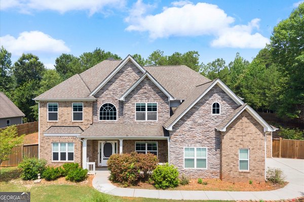 102 Gracie Gardens Court Newnan