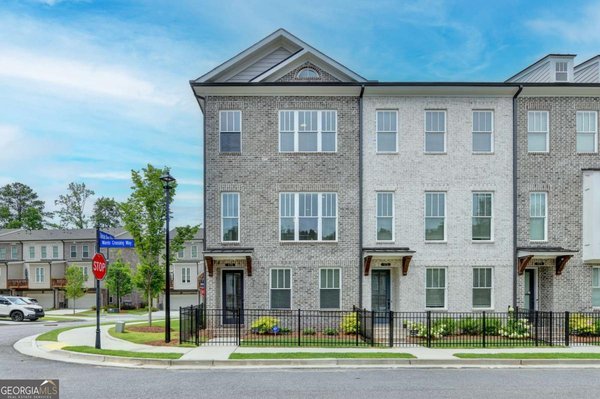 175 Wards Crossing Way, Alpharetta