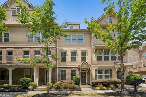 503 Grove Field Court, Suwanee