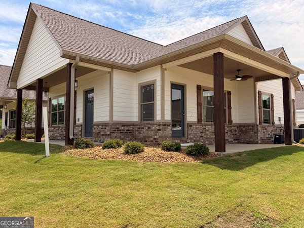 88 Maddox Lane Chatsworth