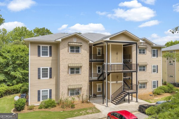 350 Wood Lake Drive, Athens