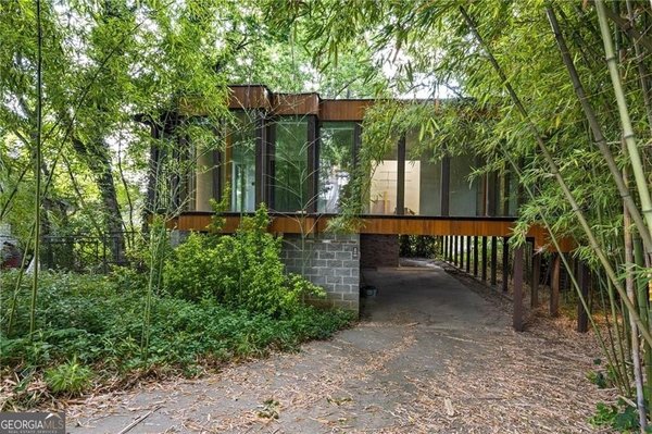 930 Charles Allen Drive, Atlanta
