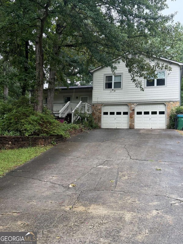 3618 Waverly Oaks Way, Snellville