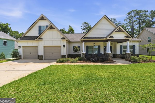 641 Whispering Pines Drive, Macon