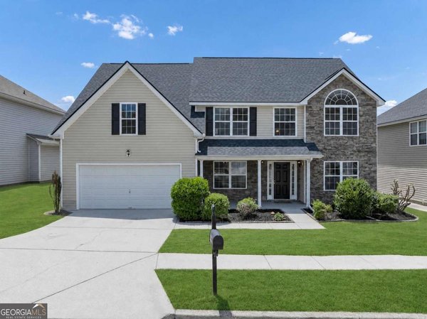 4425 Grove Lake Court Loganville