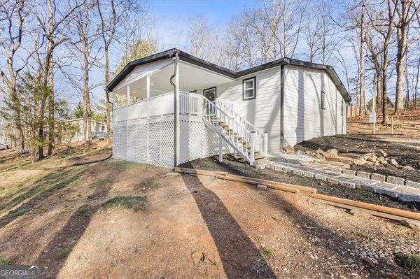main picture of 31 Huckleberry Lane, Winder