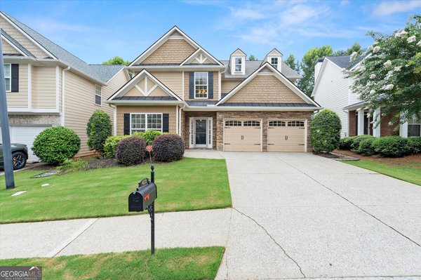 433 Highlands Loop, Woodstock