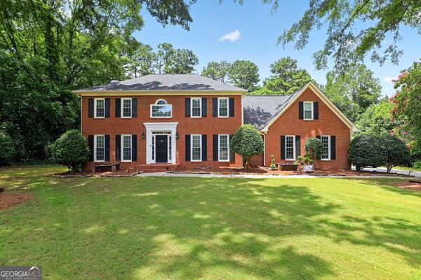 140 Creekview Trail Fayetteville