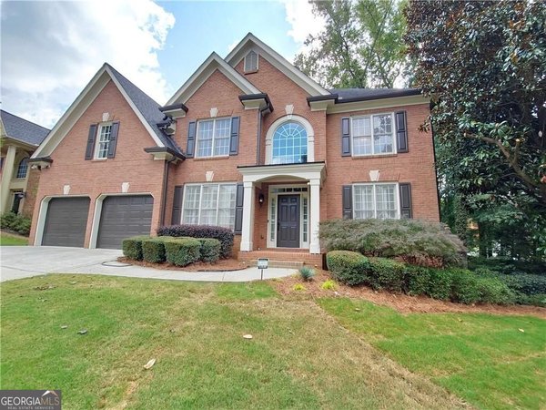 735 Westwind Lane, Alpharetta