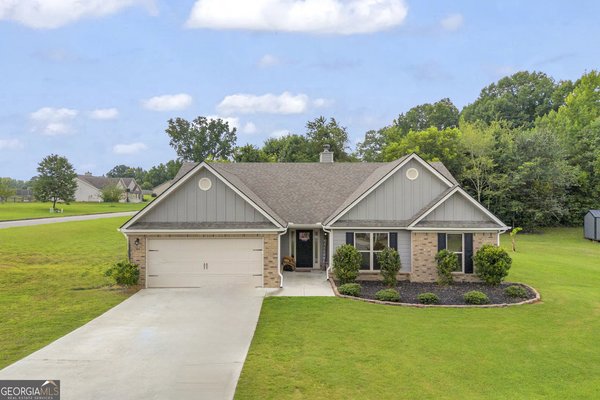 371 Skyview Lane, Winterville
