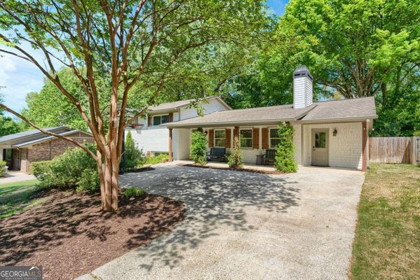 2630 Cove Circle, Atlanta
