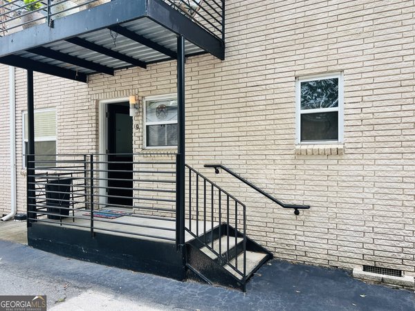 575 Flat Shoals Avenue, Atlanta