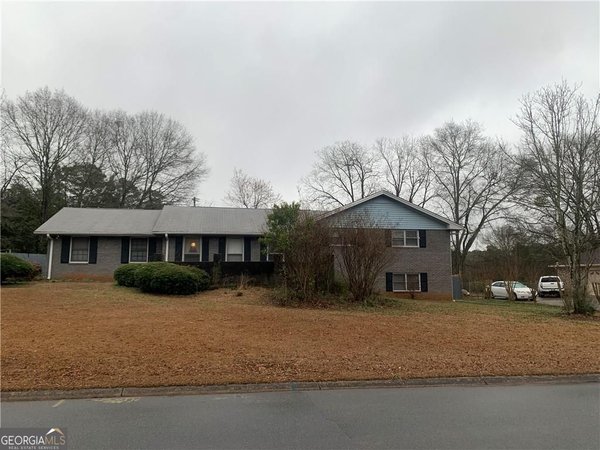 8806 Twin Oaks Drive Jonesboro