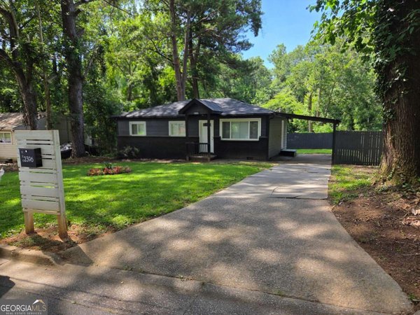 2396 Clarissa Drive, Atlanta