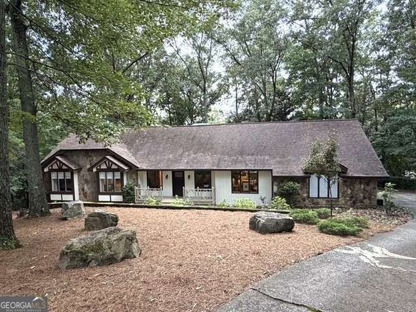 main picture of 625 Meuse Way, Johns Creek