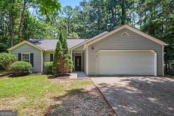 3856 Tuberose Court Douglasville