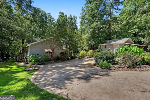 216 Fawnfield Court, Buckhead