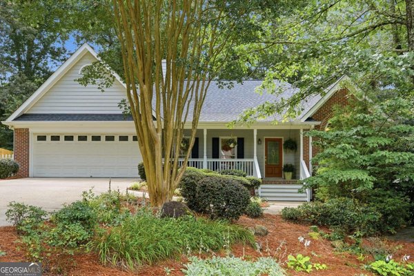 3925 Piper Glen Drive, Buford