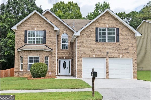 1915 Logan Ridge Circle, Loganville