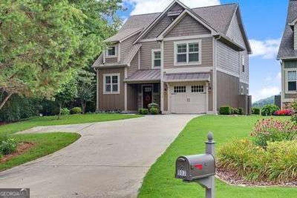 903 Elf School Road, Hayesville