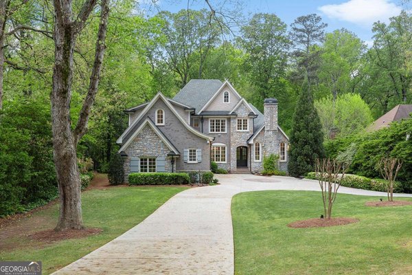 1431 Hearst Drive Brookhaven