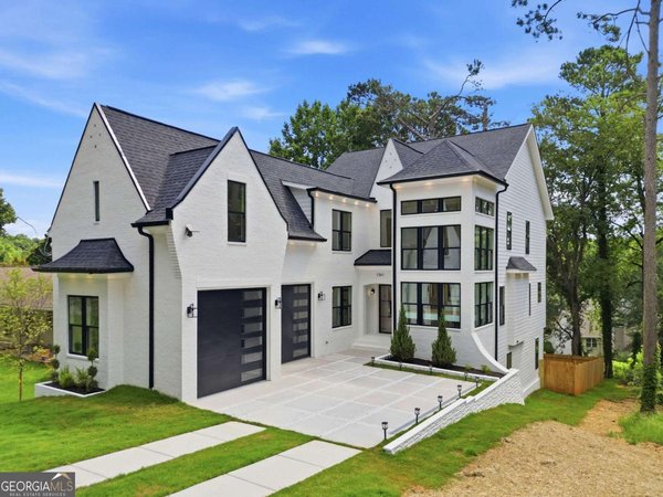 1361 Warren Avenue, Scottdale