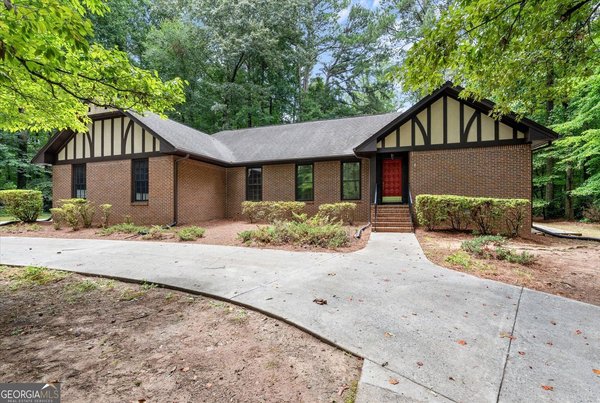 235 Devilla Court Fayetteville