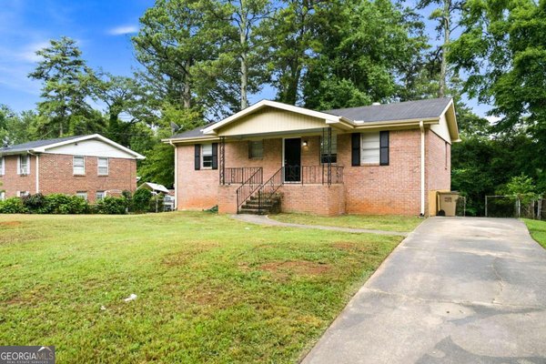 997 Pineglen Drive Forest Park