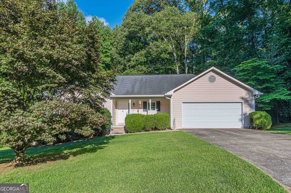 156 Edwards Way Stockbridge