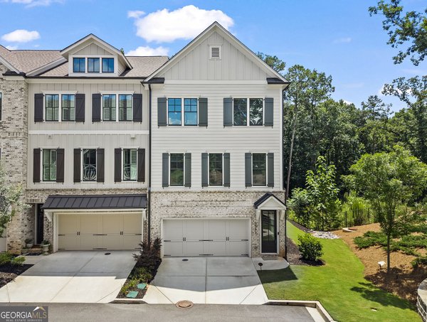 1049 Endeavour Court Marietta